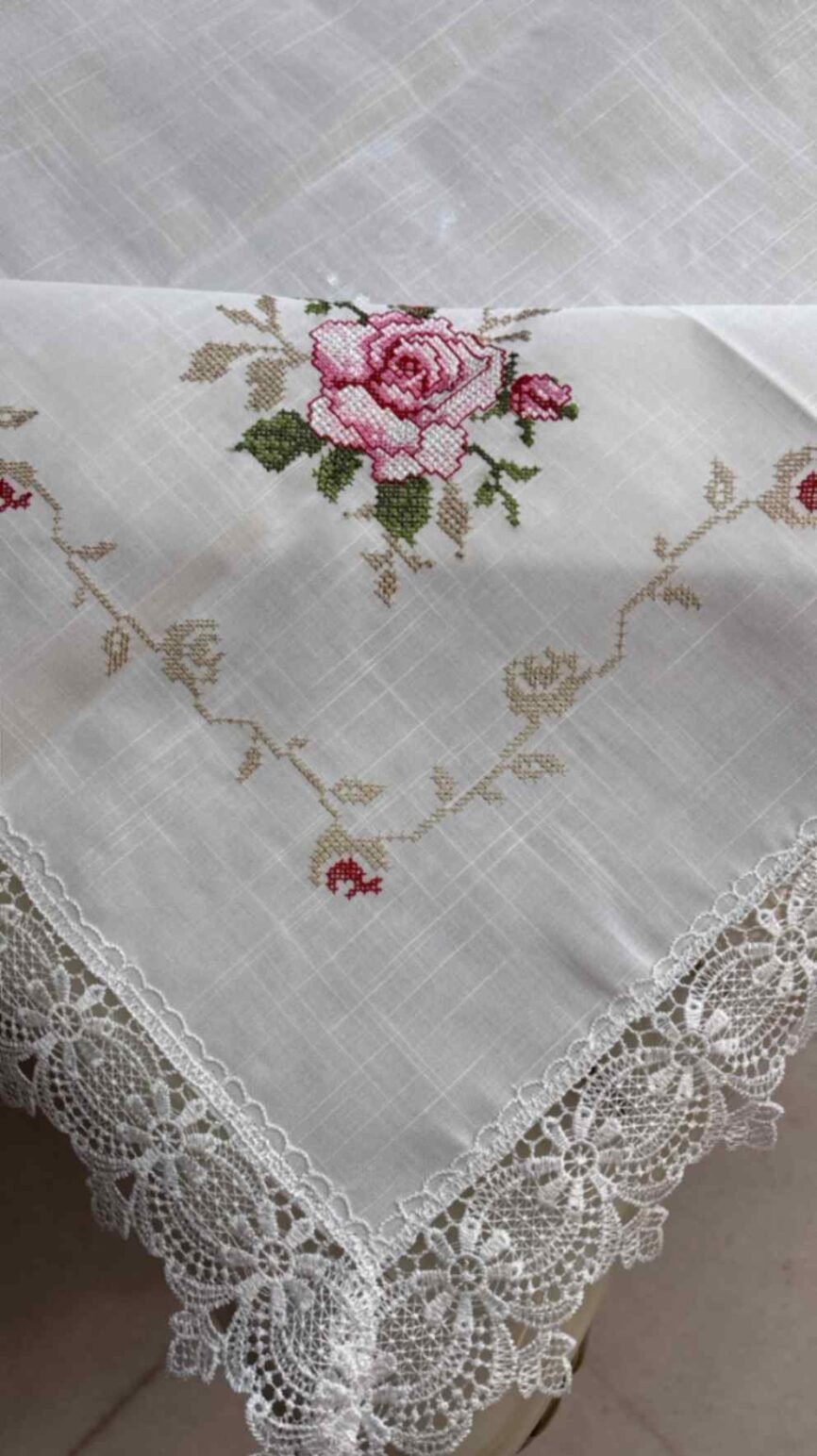 White Floral Embroidered Tablecloth with Lace Edges