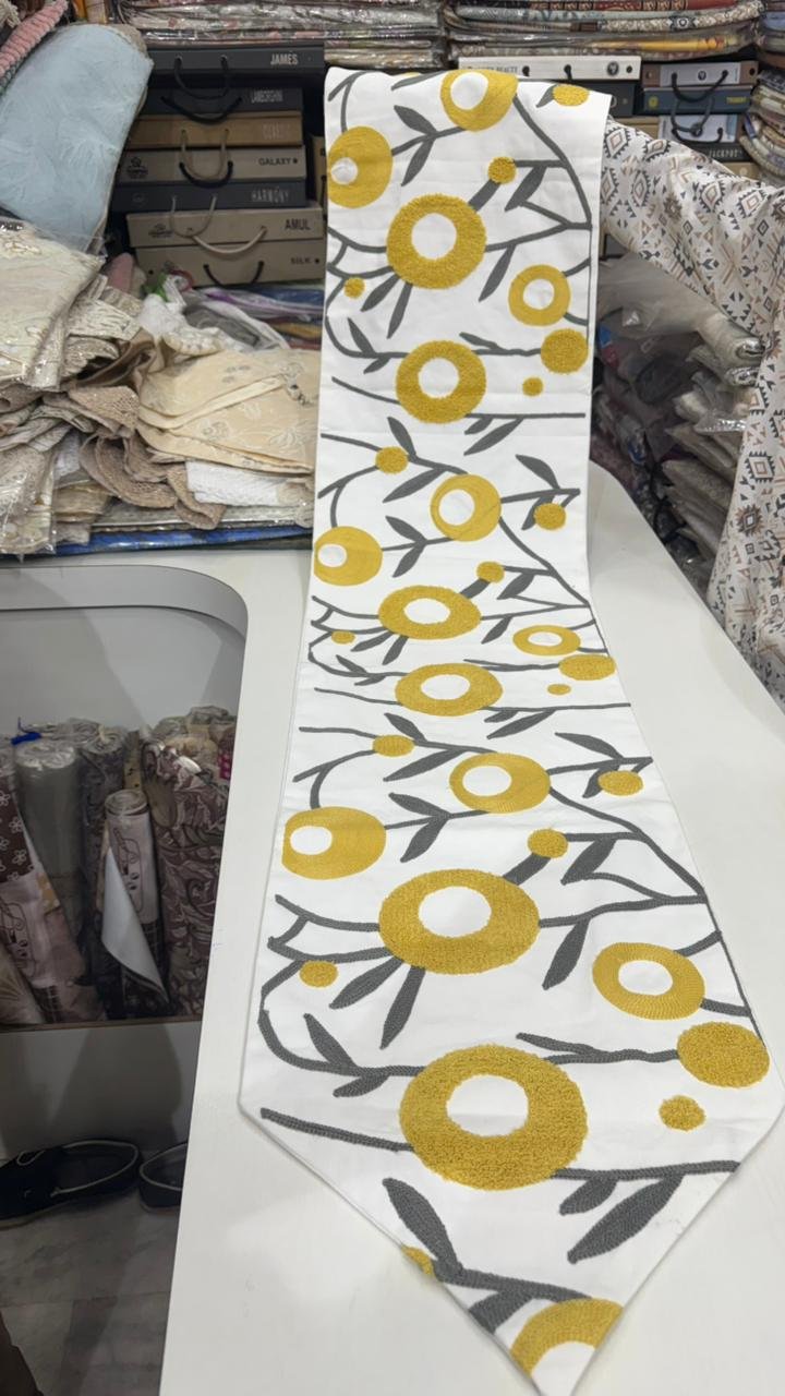 modern-punch-needle-tufted-table-runners